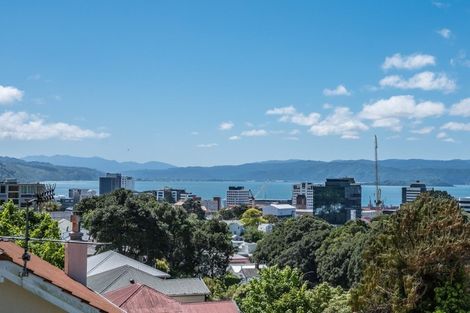 Photo of property in 3/14c Glenmore Street, Thorndon, Wellington, 6011