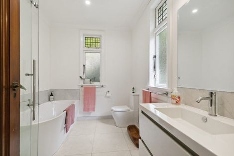 Photo of property in 108 Rakau Road, Hataitai, Wellington, 6021