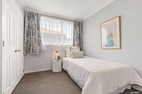 Photo of property in 7 Kathleen Reece Place, Waiuku, 2123