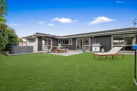 Photo of property in 4 Tatua Place, Conifer Grove, Takanini, 2112
