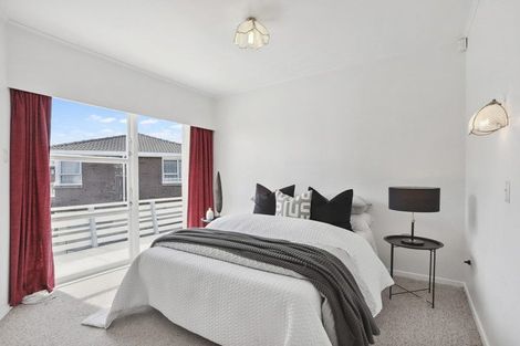 Photo of property in 43 Waitaki Street, Henderson, Auckland, 0612