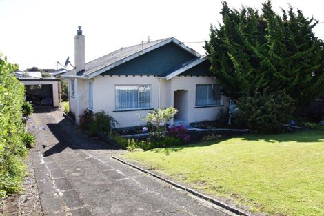Photo of property in 19 Record Street, Fitzroy, New Plymouth, 4312