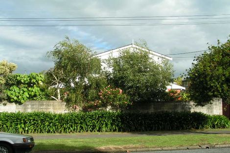 Photo of property in 2/10 Jutland Road, Hauraki, Auckland, 0622