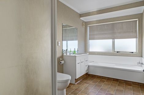 Photo of property in 17 Te Koari Drive, Brookfield, Tauranga, 3110