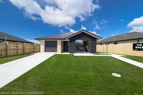 Photo of property in 12 Kura Lane, Aranui, Christchurch, 8061