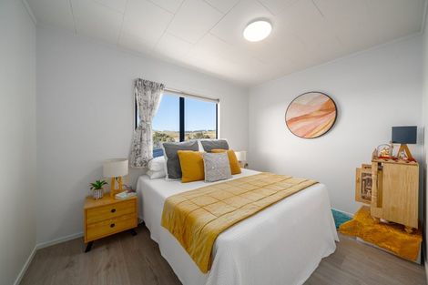 Photo of property in 8 Maraval Crescent, Grenada Village, Wellington, 6037
