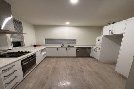 Photo of property in 15 Battalion Drive, Papakura, 2110