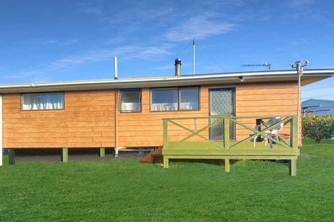 Photo of property in 18 Redcliff Road, Glenavy, Waimate, 7980