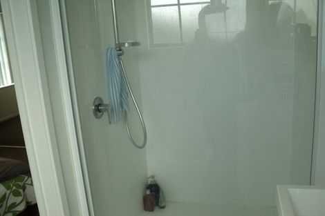 Photo of property in 8a Diosma Place, Botany Downs, Auckland, 2010