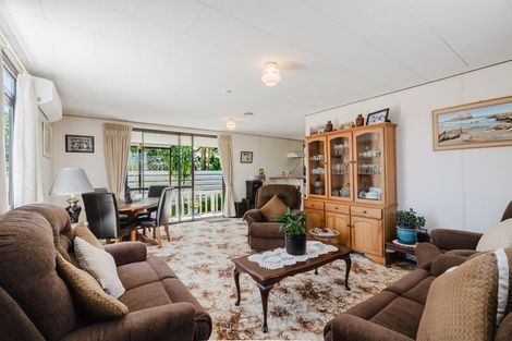 Photo of property in 1a Heath Street, St Andrews, Hamilton, 3200