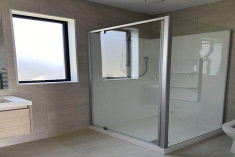 Photo of property in 18 Symes Drive, Red Beach, 0932