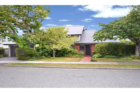 Photo of property in 21 Farnham Drive, Richmond, 7020