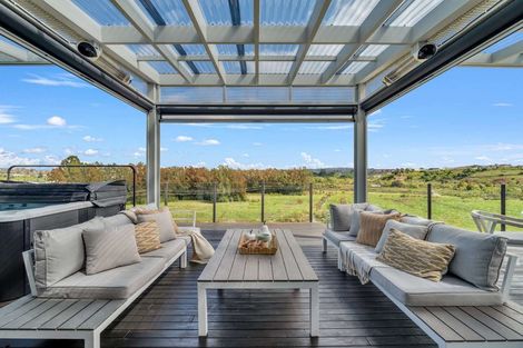 Photo of property in 106 Sereno Vista, Bellevue, Tauranga, 3110