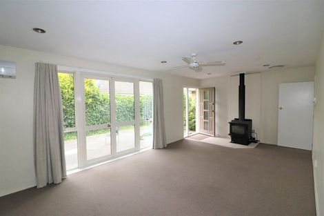 Photo of property in 4 Leeman Place, Redwood, Christchurch, 8051