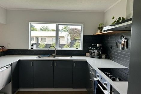Photo of property in 11a Michael Road, Paraparaumu Beach, Paraparaumu, 5032