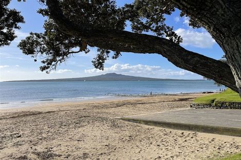 Photo of property in 1/30 Fraser Road, Narrow Neck, Auckland, 0624