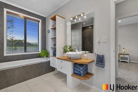 Photo of property in 40 Barriball Road, Waiuku, 2681