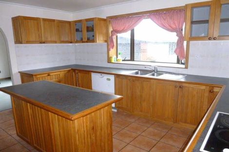 Photo of property in 200 Avonhead Road, Avonhead, Christchurch, 8042