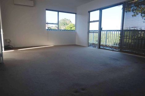 Photo of property in 37 Wyoming Avenue, Murrays Bay, Auckland, 0630