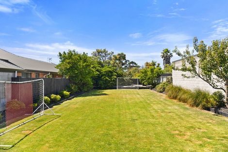 Photo of property in 43 Estuary Road, New Brighton, Christchurch, 8061