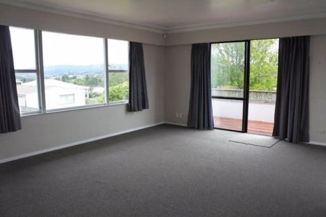 Photo of property in 33 School Road, Te Atatu South, Auckland, 0610