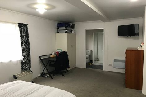 Photo of property in 25 Clyde Street, North Dunedin, Dunedin, 9016