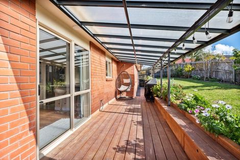 Photo of property in 13 Westglen Place, Ranui, Auckland, 0612