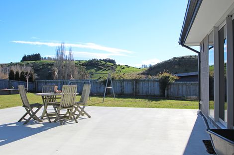 Photo of property in 32 Blue Stone Drive, Waiareka Junction, Oamaru, 9401