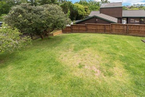 Photo of property in 60 Uxbridge Road, Mellons Bay, Auckland, 2014