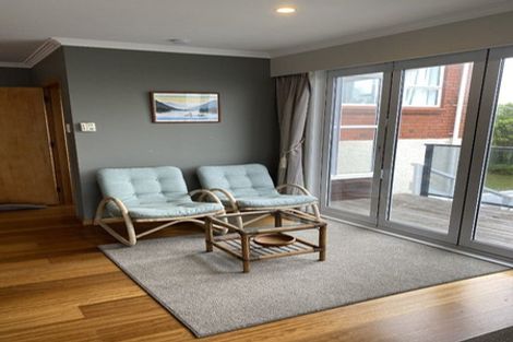 Photo of property in 2 Mayfair Place, Tawa, Wellington, 5028