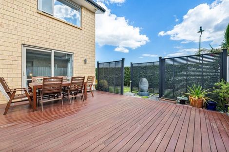 Photo of property in 42 Castlederg Drive, Flat Bush, Auckland, 2019