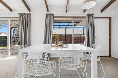 Photo of property in 5 Betula Place, Parklands, Christchurch, 8083