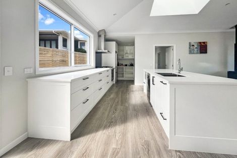 Photo of property in 64 Chesham Avenue, Waipahihi, Taupo, 3330