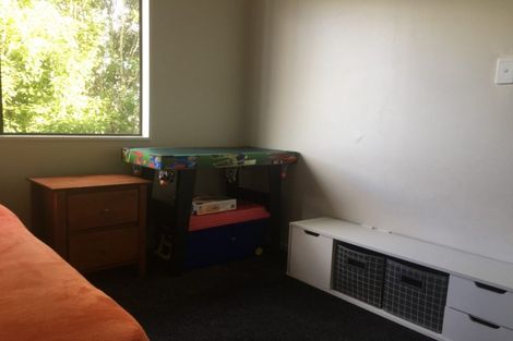 Photo of property in 2/45 Taioma Crescent, Te Atatu Peninsula, Auckland, 0610