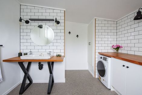 Photo of property in 9 Dickson Street, Macandrew Bay, Dunedin, 9014