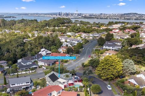 Photo of property in 203 Chelsea View Drive, Chatswood, Auckland, 0626