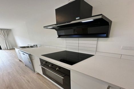 Photo of property in 54 Rauemi Way, Te Atatu South, Auckland, 0610