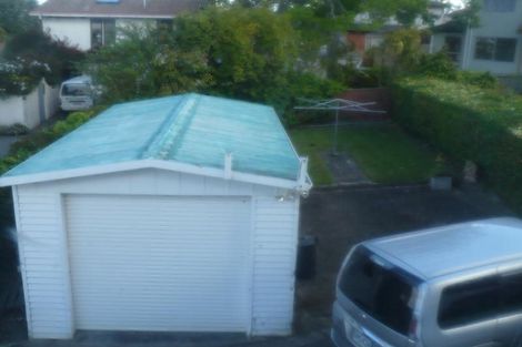 Photo of property in 1/1 Cron Avenue, Te Atatu South, Auckland, 0610