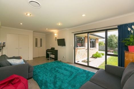 Photo of property in 5d James Drive, Bell Block, New Plymouth, 4312