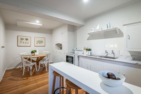 Photo of property in 8 Maritime Terrace, Birkenhead, Auckland, 0626