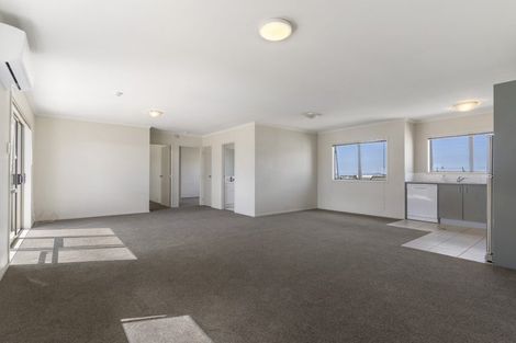 Photo of property in St Claire Village, 175/172 Mcleod Road, Te Atatu South, Auckland, 0610