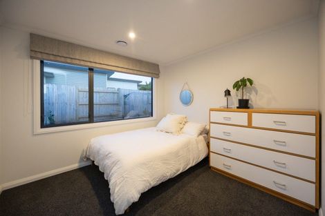 Photo of property in 14 Monaco Grove, Fitzherbert, Palmerston North, 4410