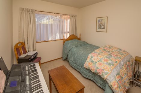 Photo of property in 4 Chesterfield Mews, Russley, Christchurch, 8042