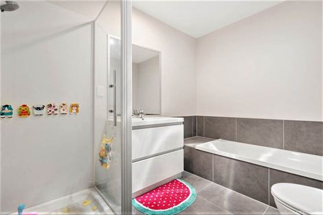 Photo of property in 100 Arion Road, Takanini, 2112