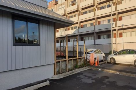 Photo of property in 1a/30 Westward Ho, Glen Eden, Auckland, 0602