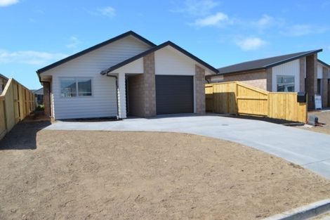 Photo of property in 16 Naeo Close, Papamoa Beach, Papamoa, 3118