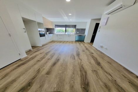Photo of property in 3/25 Vodanovich Road, Te Atatu South, Auckland, 0610