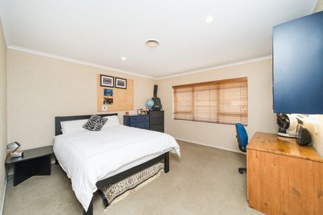Photo of property in 54 Cashmere Drive, Fitzherbert, Palmerston North, 4410