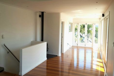 Photo of property in 2/128 Aberdeen Road, Campbells Bay, Auckland, 0620
