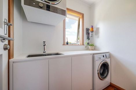 Photo of property in 28 Winchester Street, Awapuni, Palmerston North, 4412